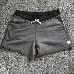 Chubbies Men's Black and Gray Athletic Shorts